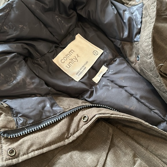 Aritzia Community Jacket - Picture 2 of 5